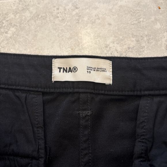 Aritzia TNA Supply Cargo Pants Adjustable Waist Women's Size 10 Black NWT - Picture 2 of 9